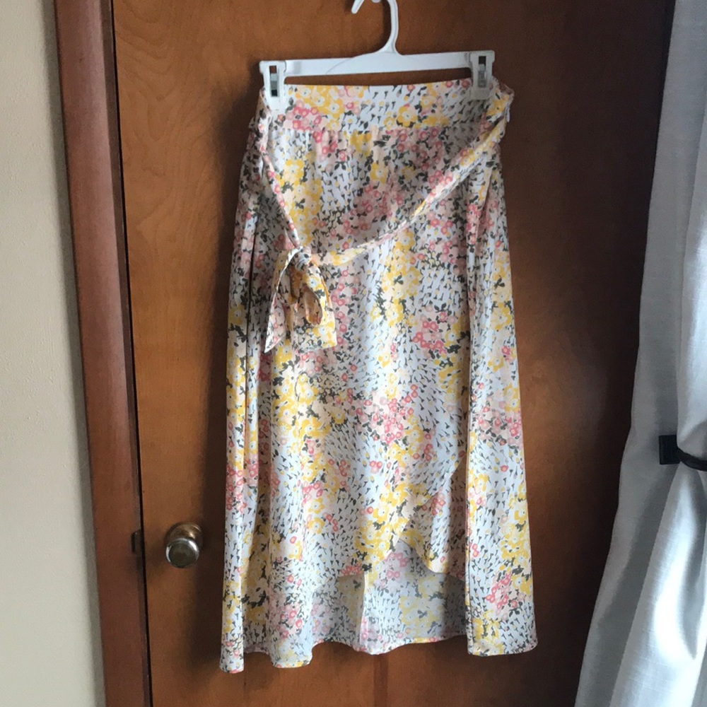 Loft Floral Patterned Skirt